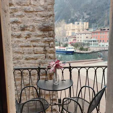 Downtown Balcony & View *